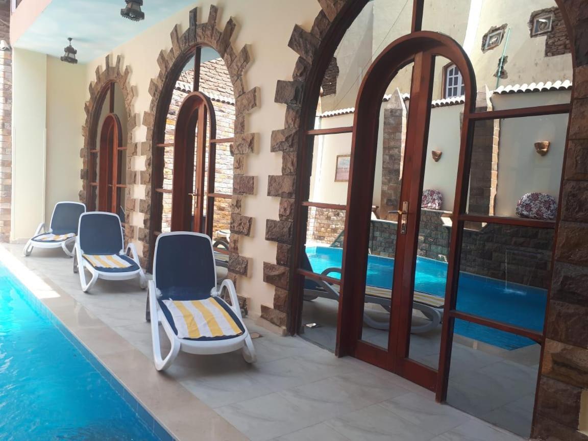 Pyramids Luxor Hotel & Spa Екстериор снимка