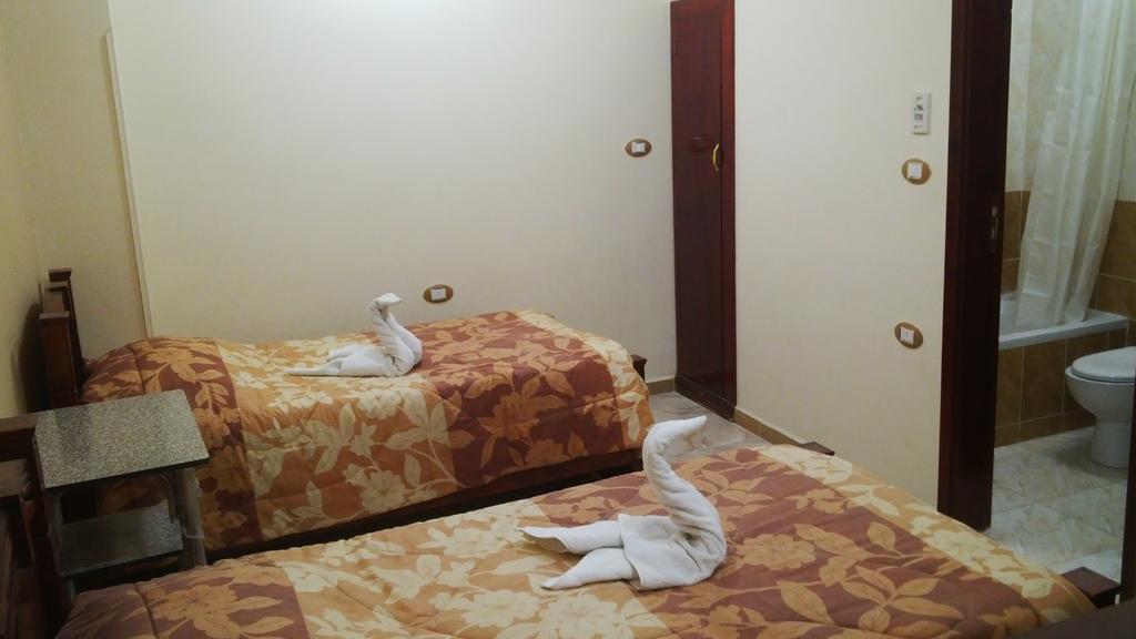Pyramids Luxor Hotel & Spa Стая снимка