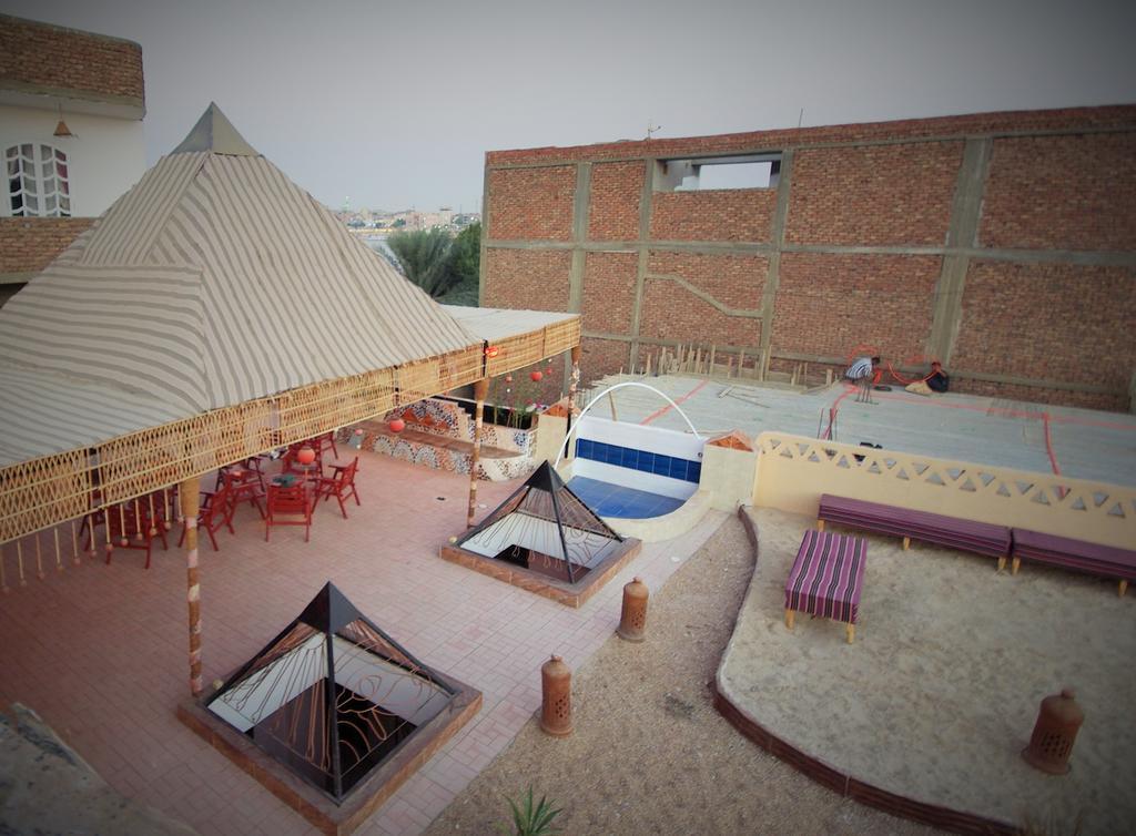 Pyramids Luxor Hotel & Spa Екстериор снимка