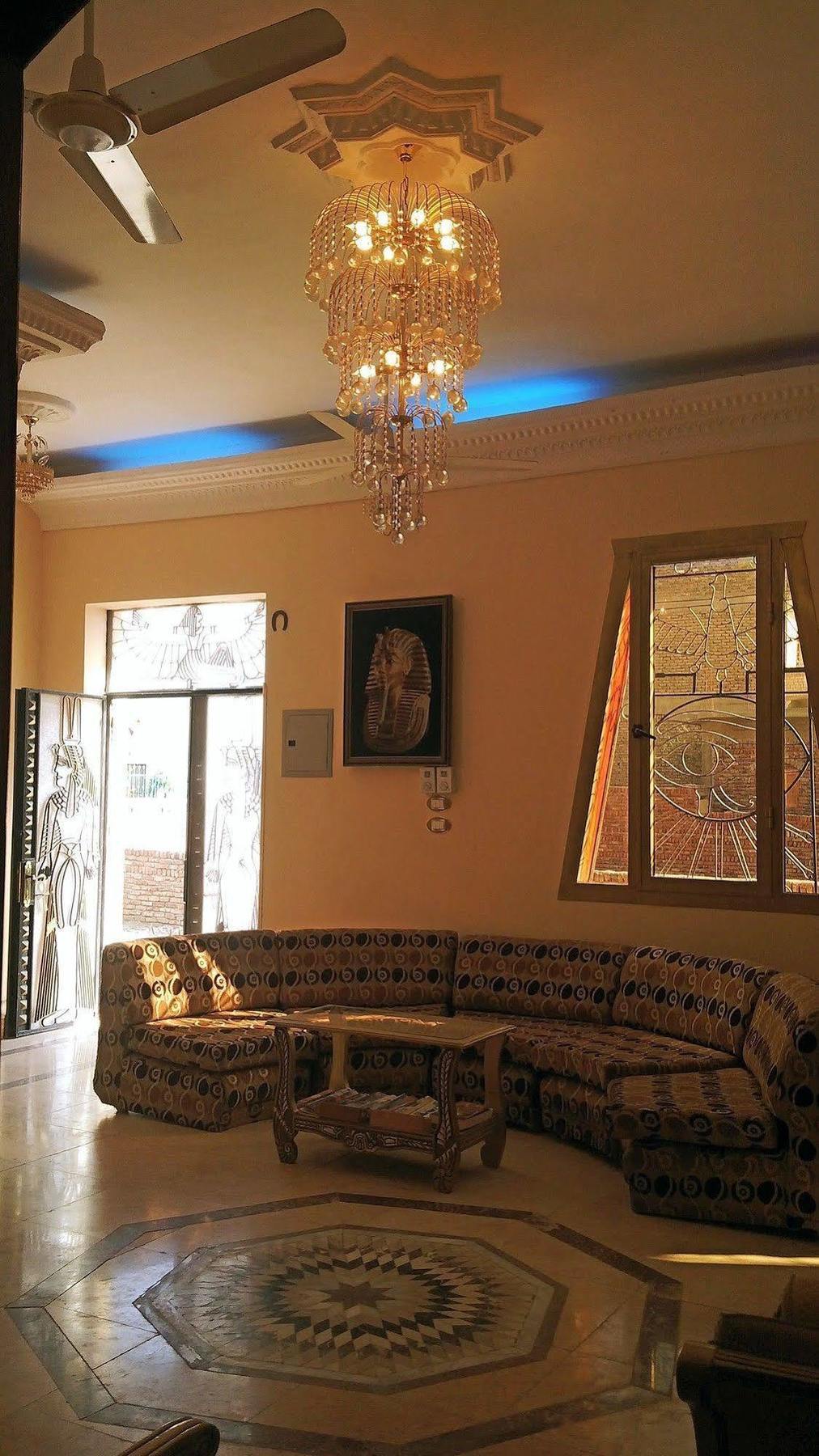 Pyramids Luxor Hotel & Spa Екстериор снимка